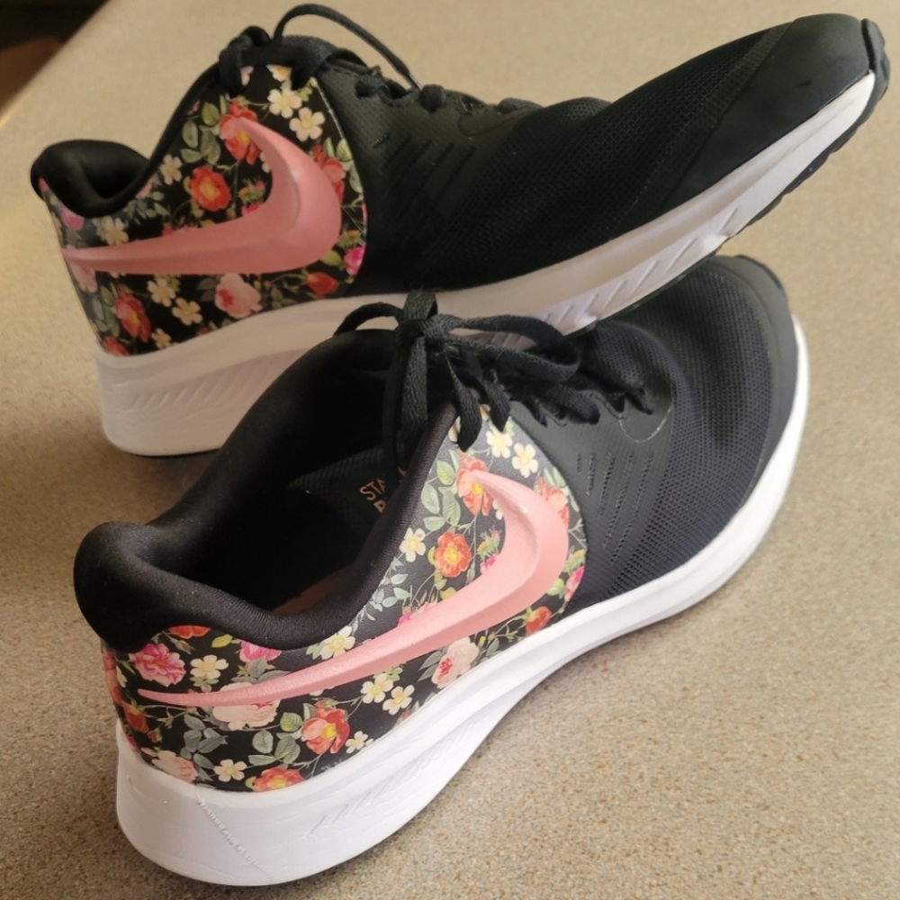 Nike shoes
